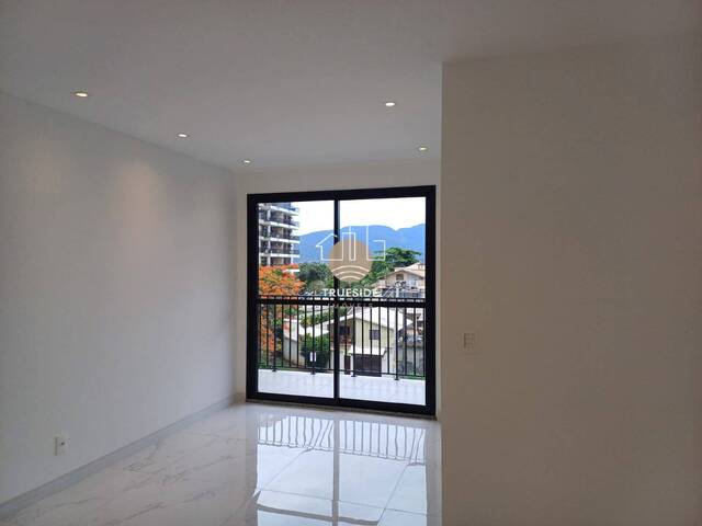 #70 - Apartamento para Venda em Rio de Janeiro - RJ - 2