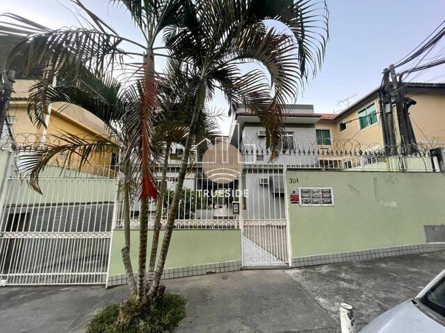 #18 - Casa para Venda em Rio de Janeiro - RJ