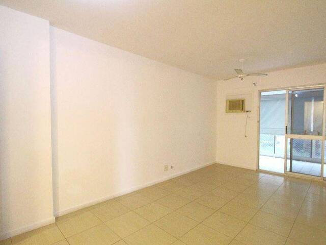 #3 - Apartamento para Venda em Rio de Janeiro - RJ